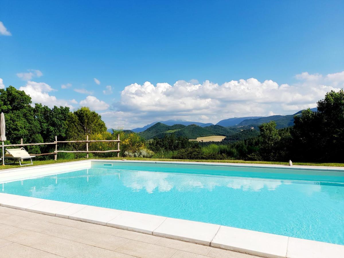 Agriturismo Del Frontino - Lo Studio Acqualagna Luaran gambar